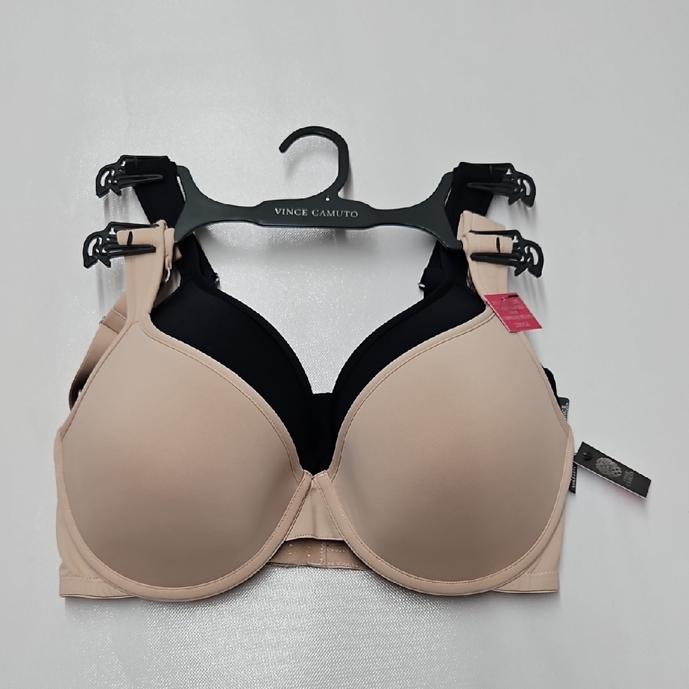 Vince Camuto Women's Elegant Black and Cream Bra Full Figure T-shirt Bra.